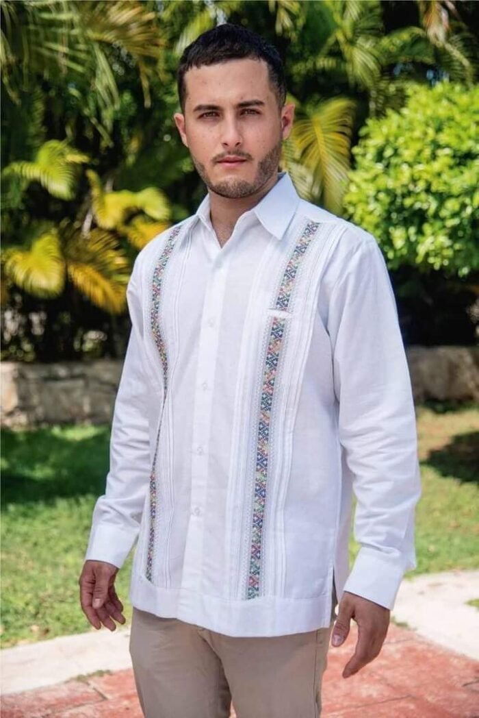 3f0dabb1-6c8a-4caf-8334-50cd78f6c78d Guayabera Giovanny
